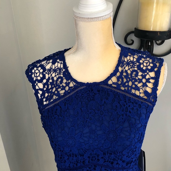 BEBE LACE SLEEVELESS DRESS, NWT - Picture 4 of 7